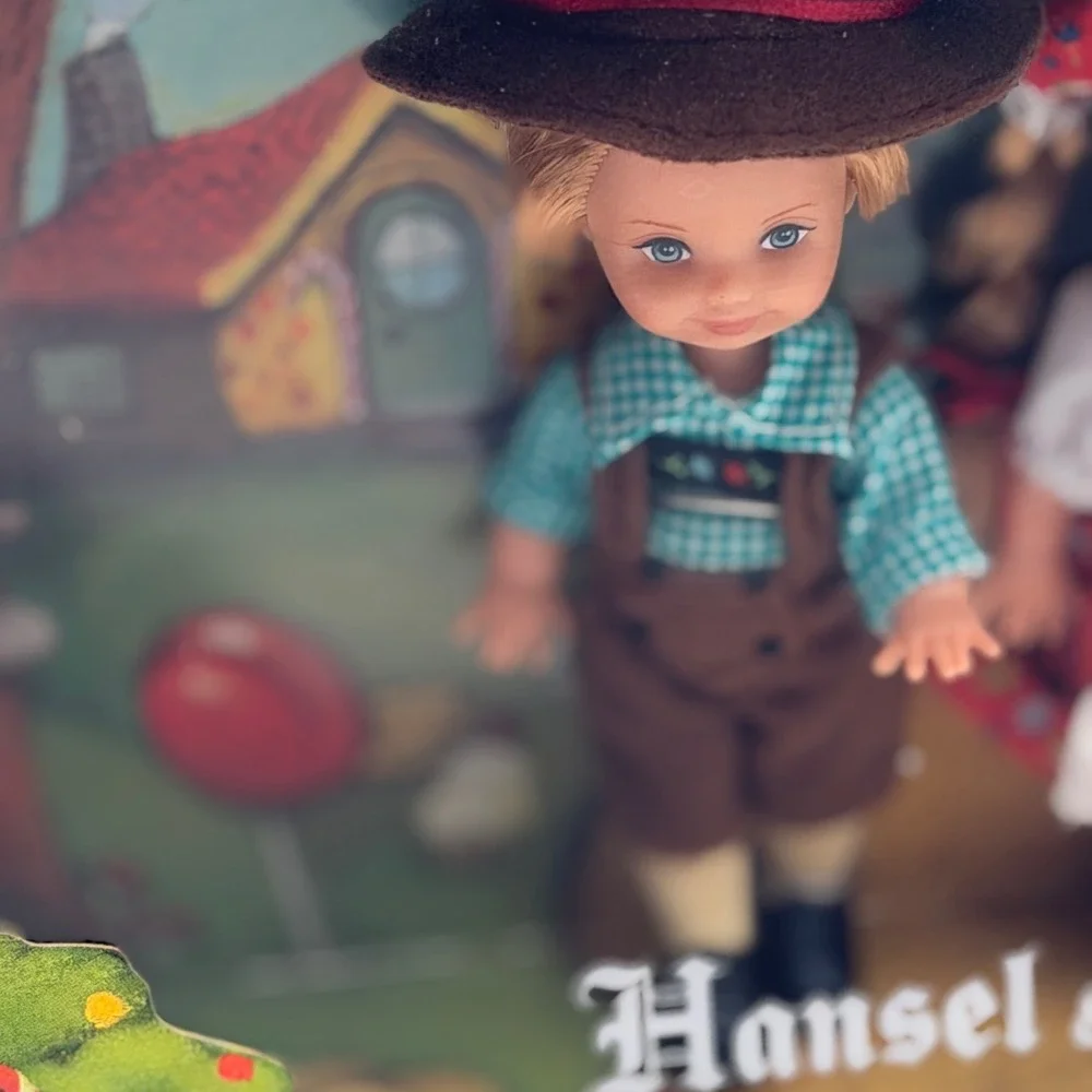 Barbie Collectibles Hansel & Gretel Storybook Favorites Collector Edition 2000